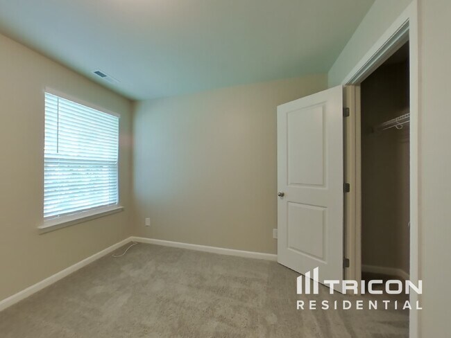 Building Photo - 107 Hickory Sta Ln
