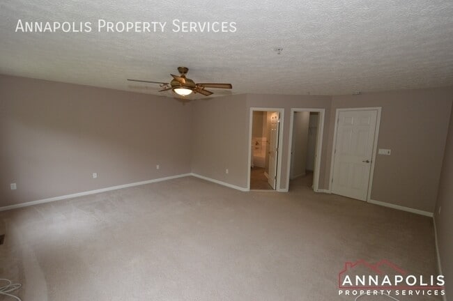 Building Photo - 30 Ironstone Ct