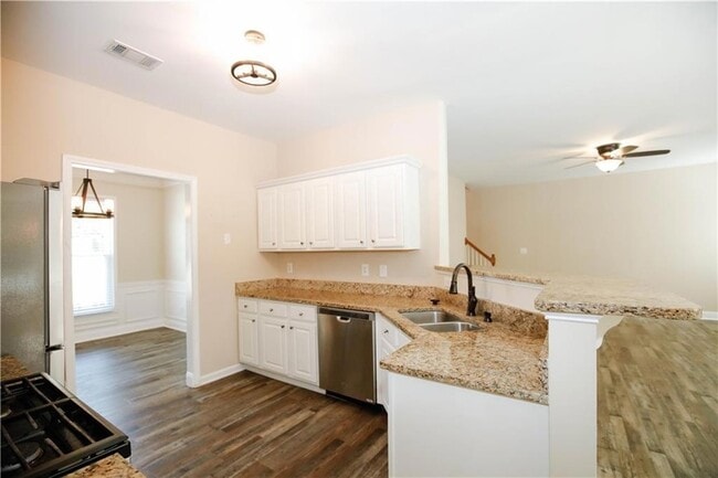 Building Photo - 1005 Landover Crossing