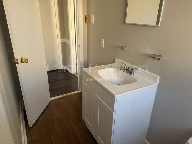 Building Photo - 1401 Dogwood Ave