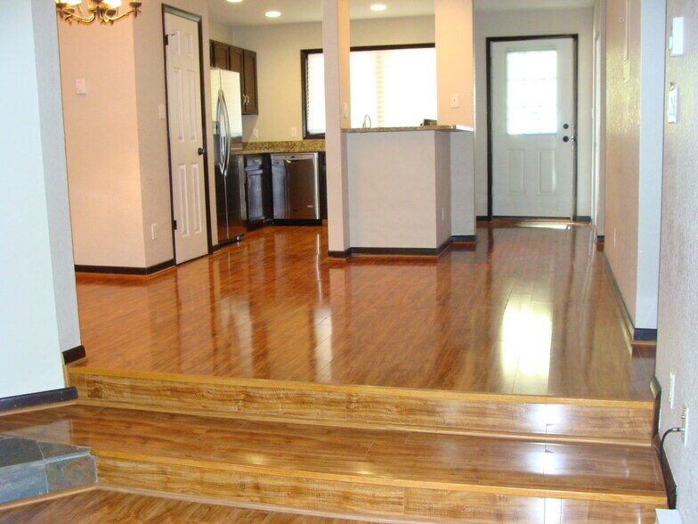 Building Photo - 945 Red Sandstone Rd
