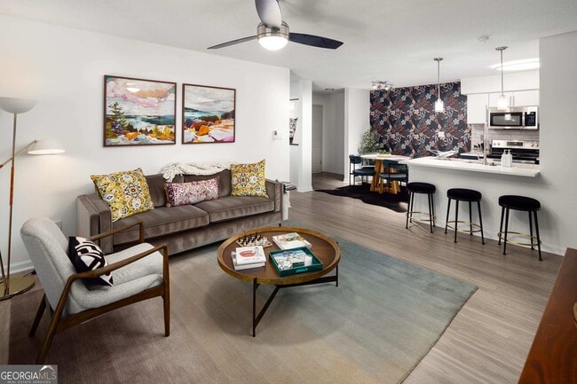 Building Photo - 6873 Peachtree Blvd