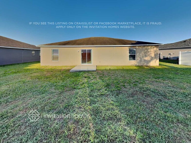 Building Photo - 6885 Heatherbrook Dr