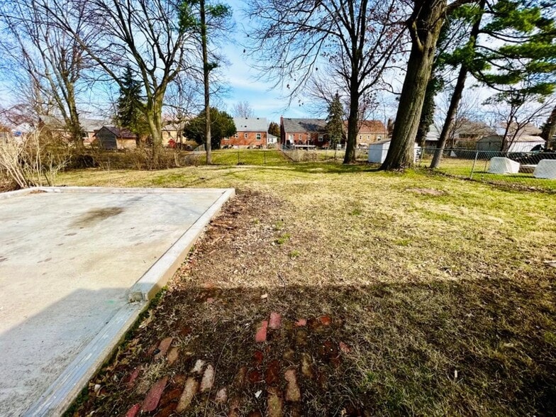 Building Photo - 4204 Kugler Mill Rd