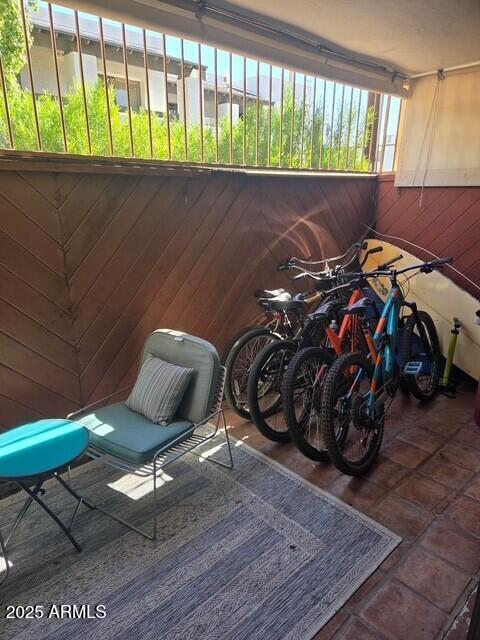 Building Photo - 6943 E 3rd St