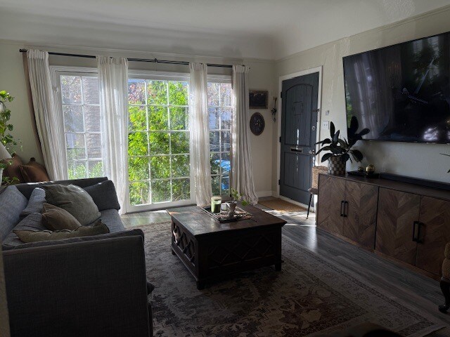 LIVING ROOM - 410 N Orange Grove Ave