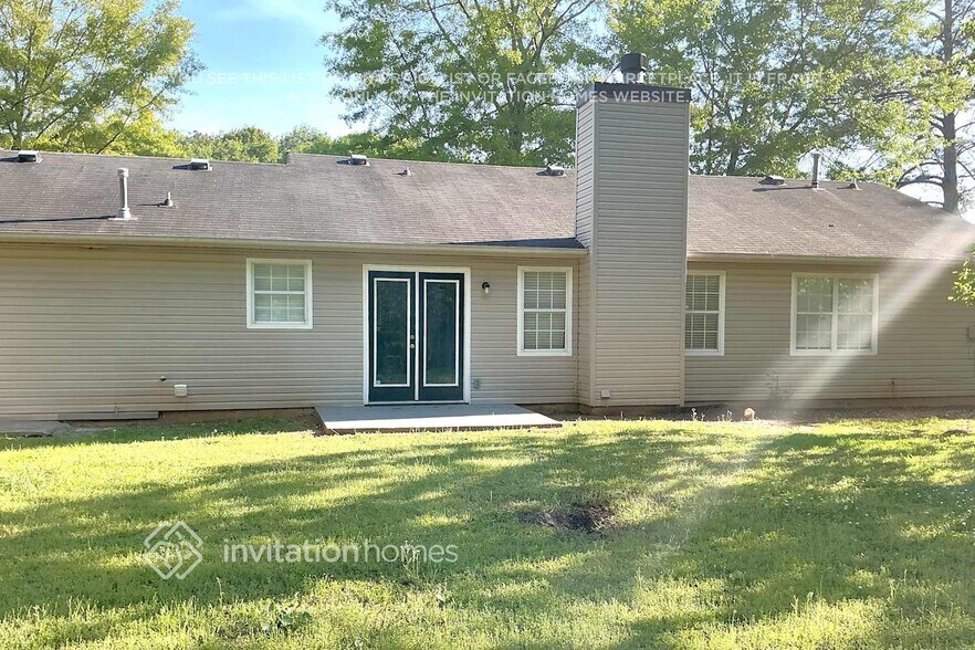 Building Photo - 50 Hidden Ridge Dr