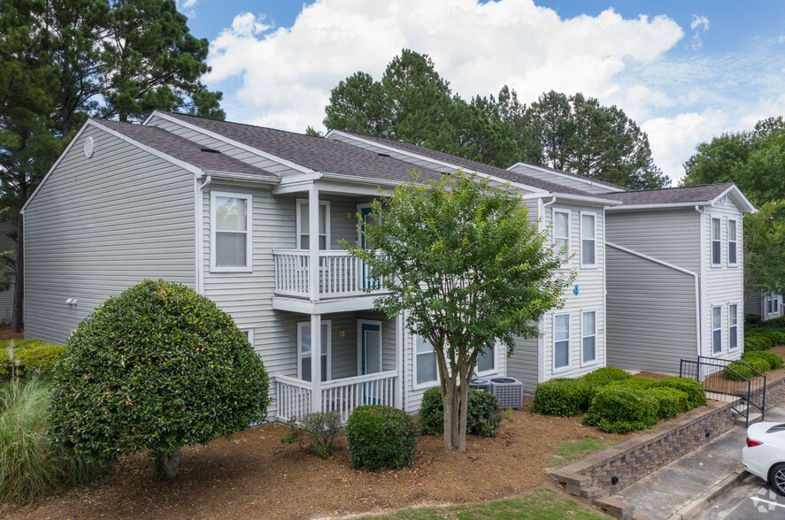 Primary Photo - Overlook Gardens Apartments