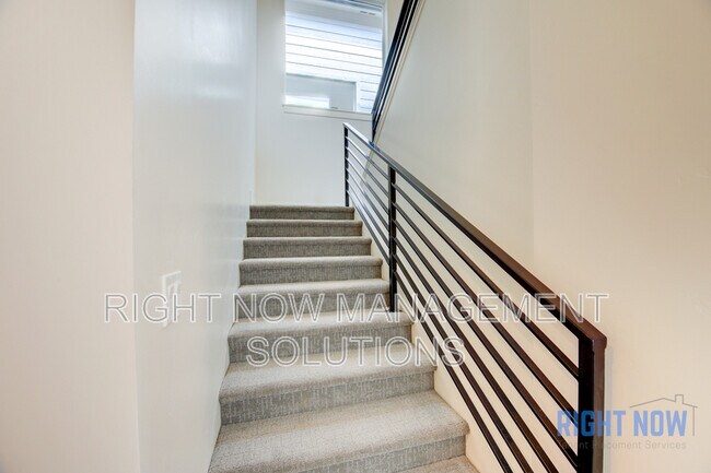 Building Photo - 2104 N 35th St