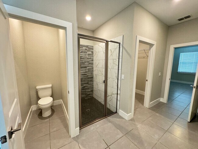 Building Photo - BEAUTIFUL Home 4 Bedroom, 2 Bathroom in Po...