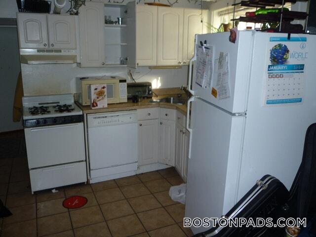 Building Photo - 1504 Commonwealth Ave