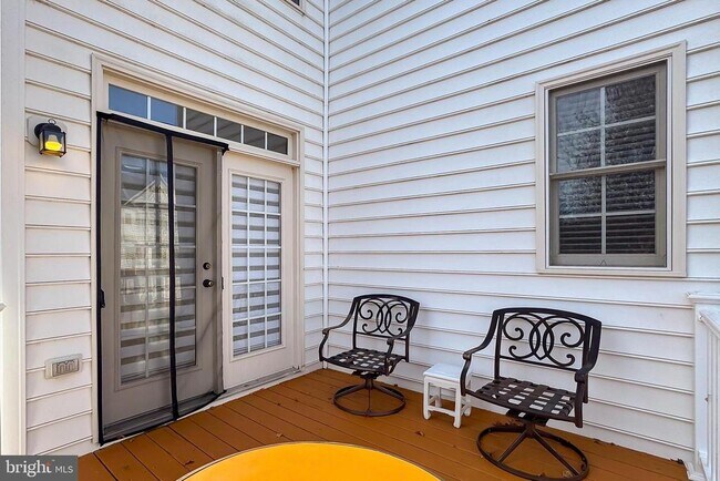 Building Photo - 6913 Stanwick Square