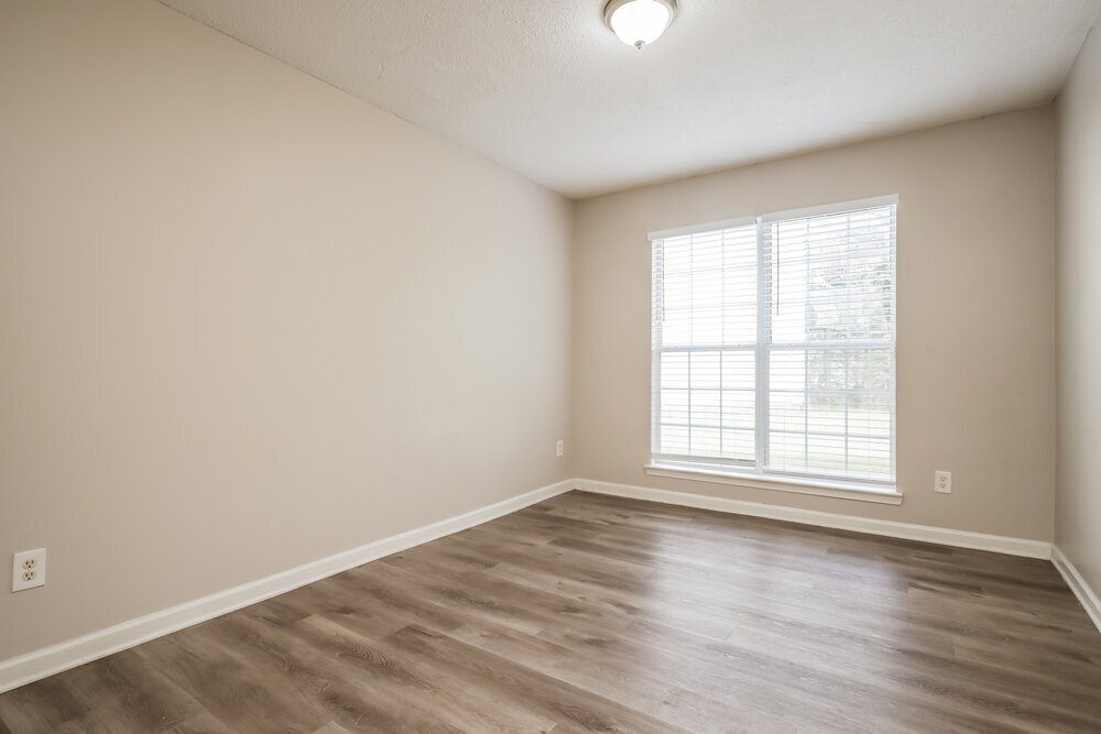 Building Photo - 545 Wyntuck Dr