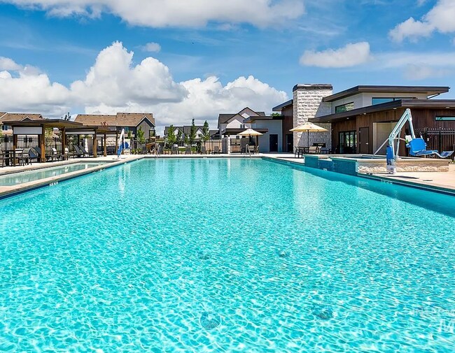 Building Photo - 8108 W Grey Alder Dr