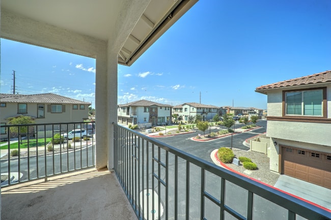 Building Photo - 4100 S Pinelake Way