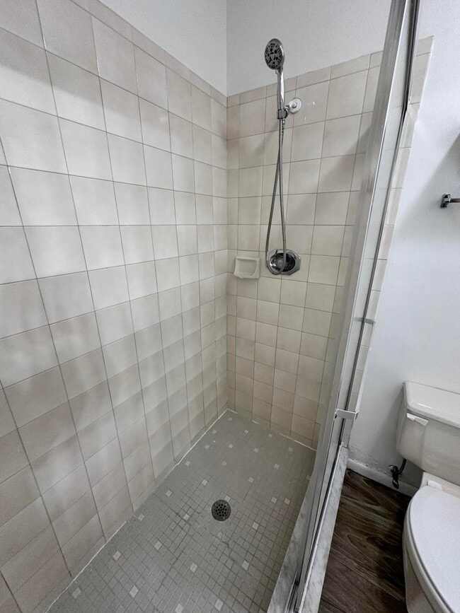 Building Photo - 306 Harbour Pointe Way