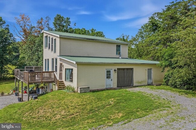 Building Photo - 856 Spriggs Rd