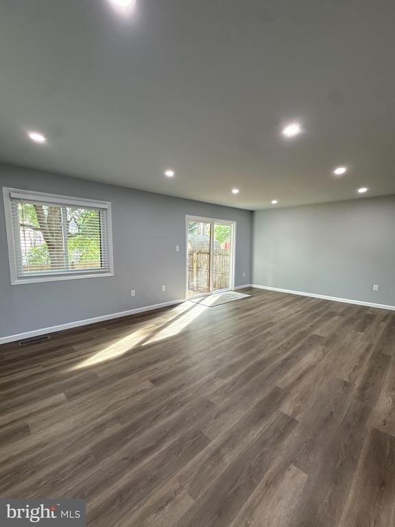 Building Photo - 3036 Virginia Dare Ct