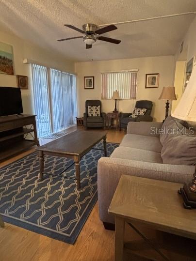 Building Photo - 120 Hibiscus Woods Ct