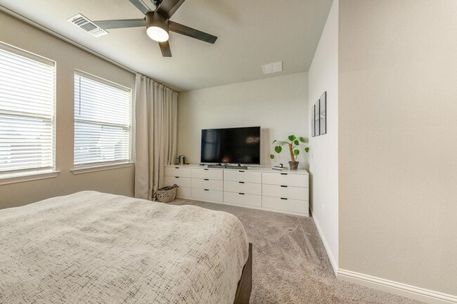 Building Photo - 7812 Moody Bend