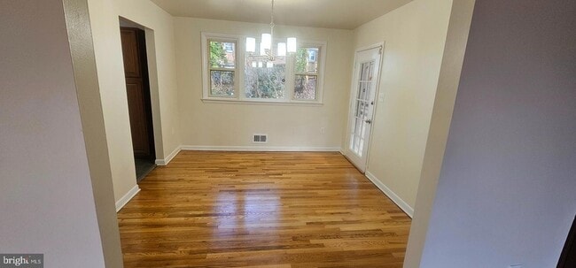 Building Photo - 5616 Old Temple Hill Rd