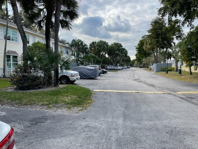 Building Photo - 81 SW 3rd St