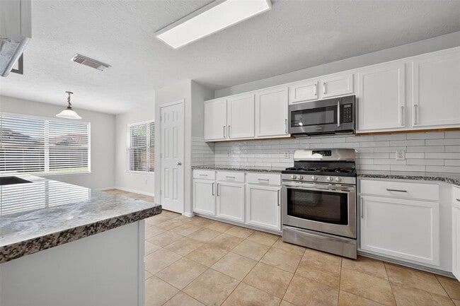 Building Photo - 5411 Losoya Ct