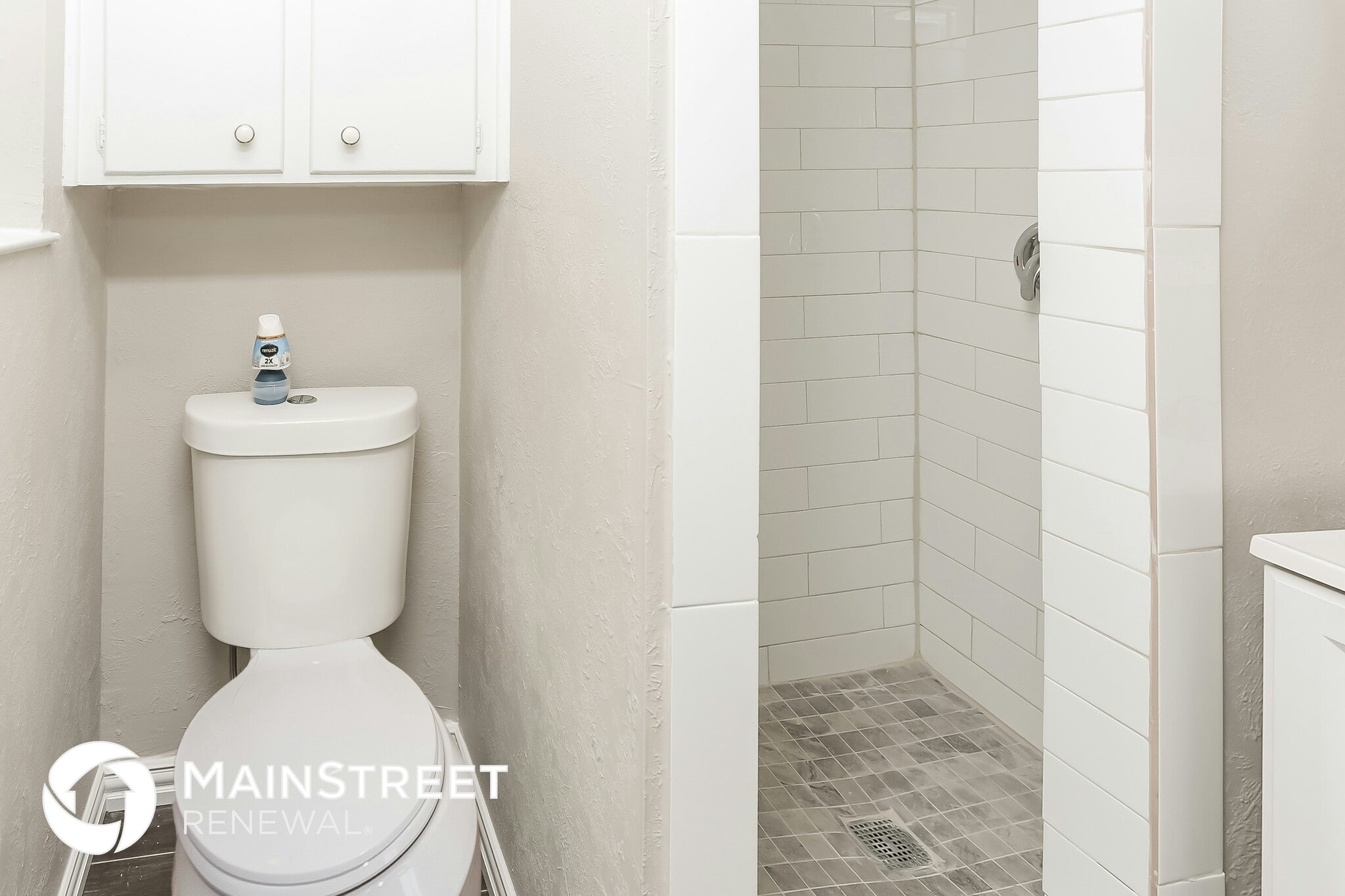 Building Photo - 717 Ponderosa Dr