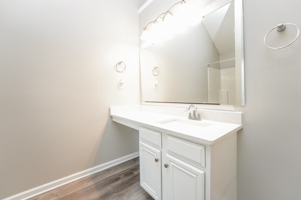 Building Photo - 2099 Mulberry Ln