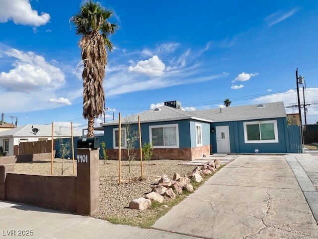 Building Photo - 4401 Alpine Pl