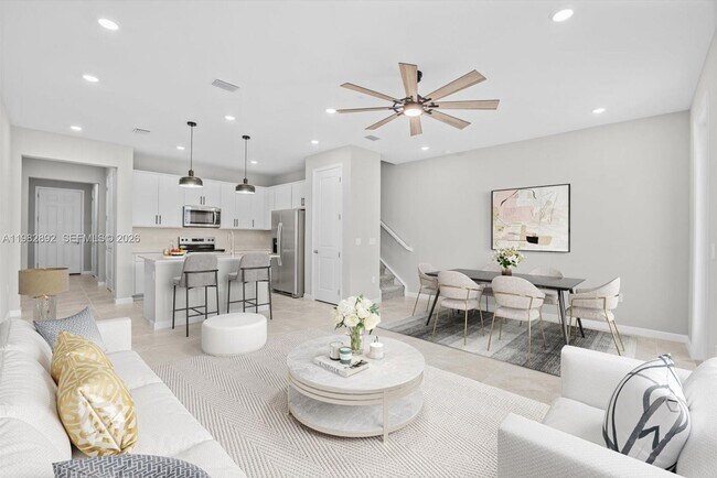 Building Photo - 2880 SE Federal Hwy