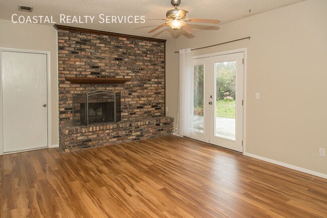 Building Photo - 1116 Greentree Ct