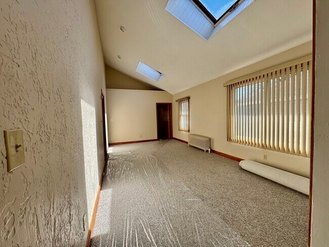 Building Photo - 70 Durso Ave