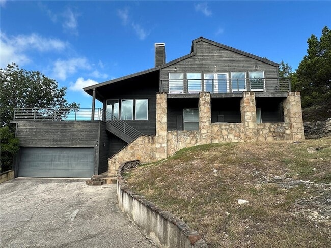 Primary Photo - 5206 Scenic View Dr