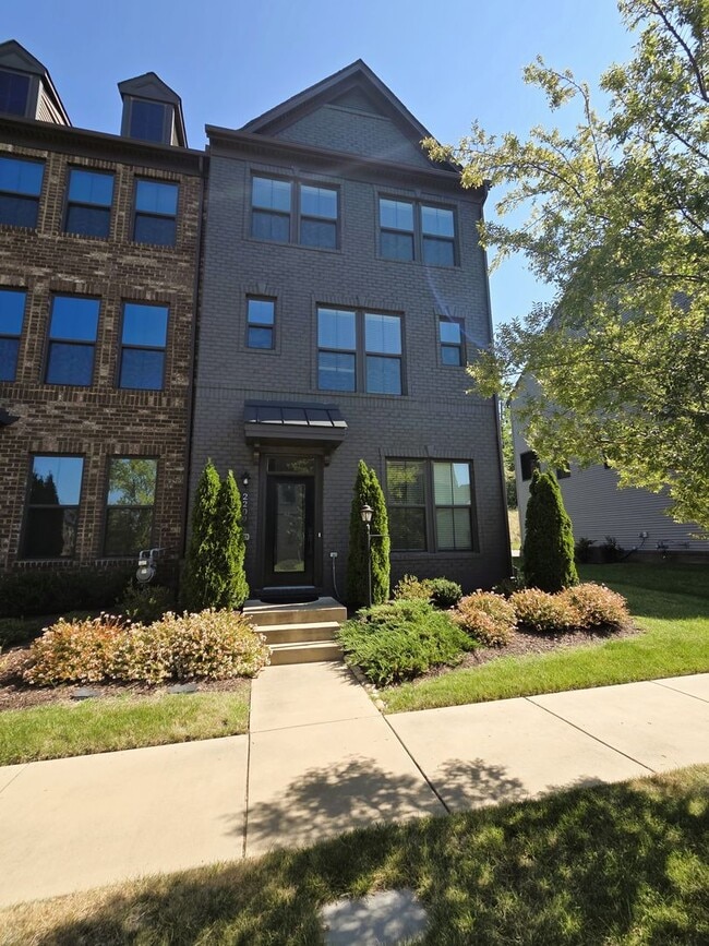 Building Photo - 2209 Catina Lane
