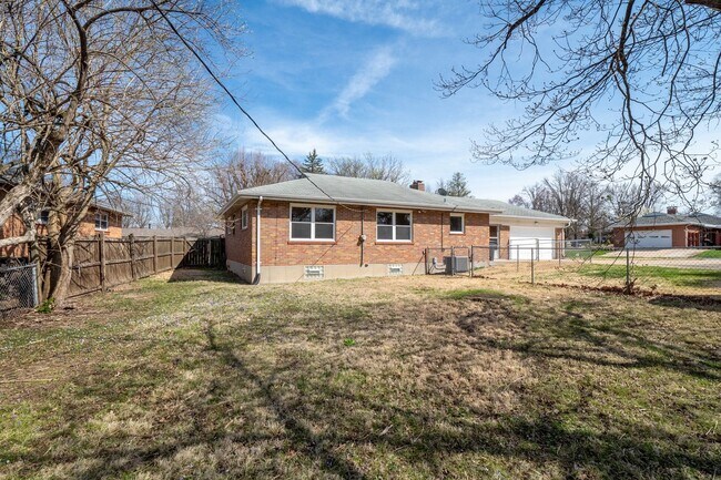 Building Photo - Florissant Home for Rent!