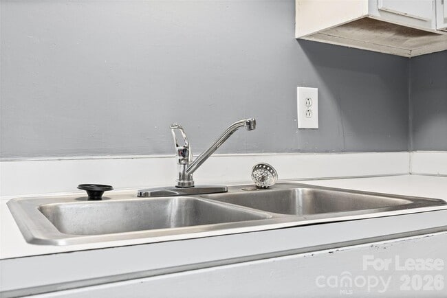 Building Photo - 9119 Spyglass Pl