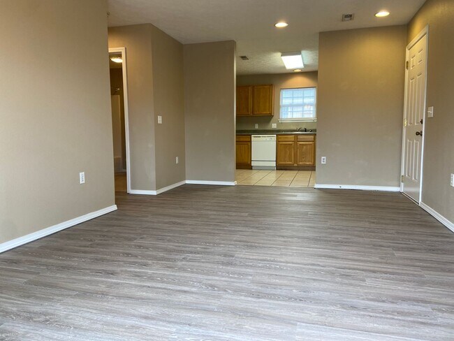 Building Photo - Condominium in Academy Commons