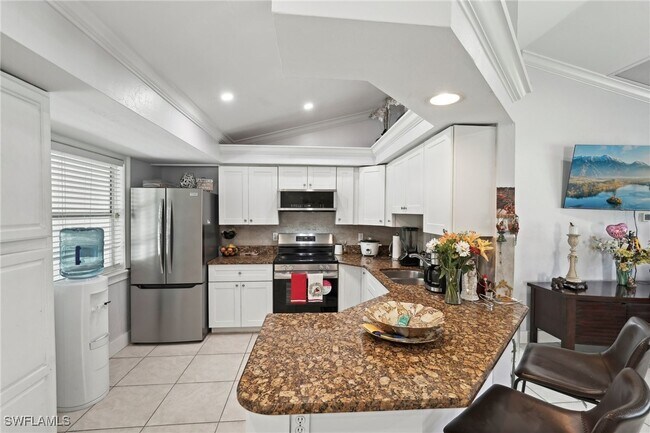 Building Photo - 1570 Golden Gate Blvd W