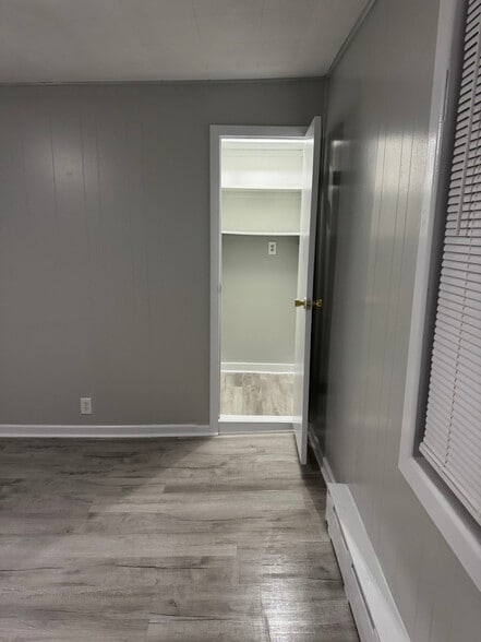 Building Photo - 222 High St