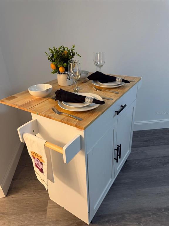 Building Photo - 8421 S Orange Blossom Trl