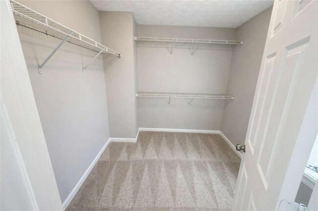 Building Photo - 118 Chippewa Run