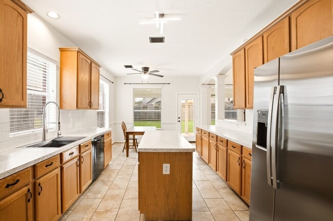 Building Photo - 3906 Tigris Ridge Dr