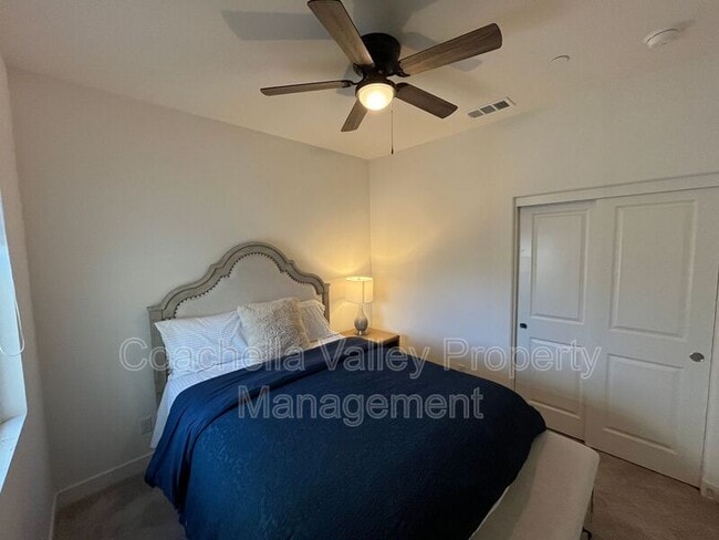 Building Photo - 76279 Cambridge Dr