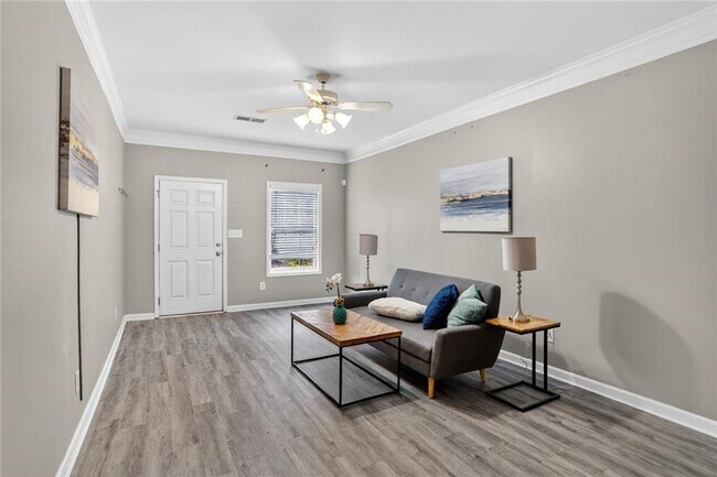 Building Photo - 230 Valley Xing