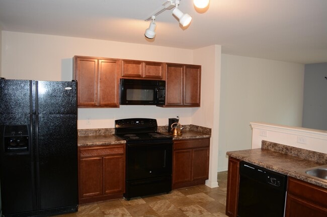 Building Photo - 2441 Westgate Dr