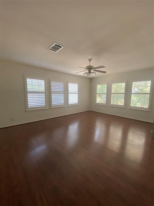 Building Photo - 3101 Bent Tree Cove