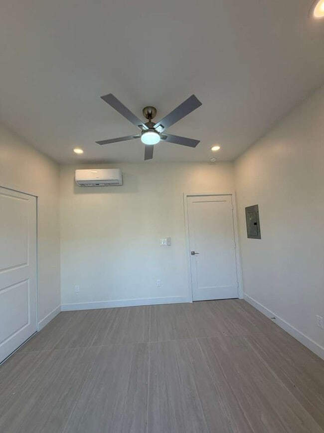 Building Photo - 3324 Altadena Ave.