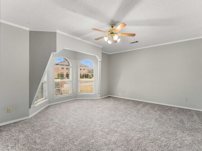 Building Photo - 7010 Graham Dr