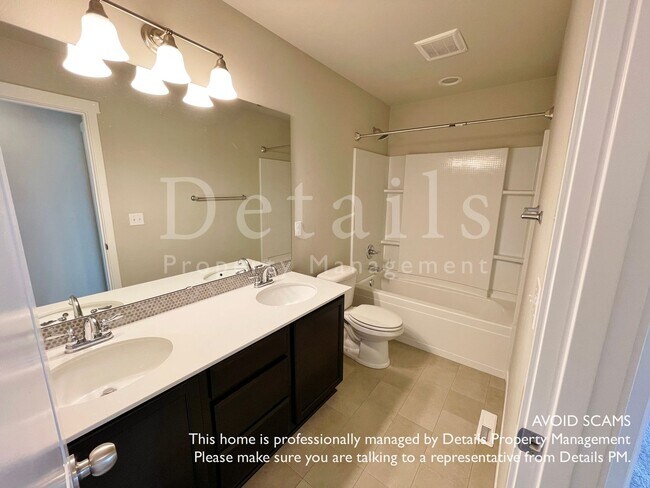 Building Photo - Nice 3 Bedroom Port Orchard Home